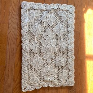 12 piece-100 percent cotton table placemats-brand new